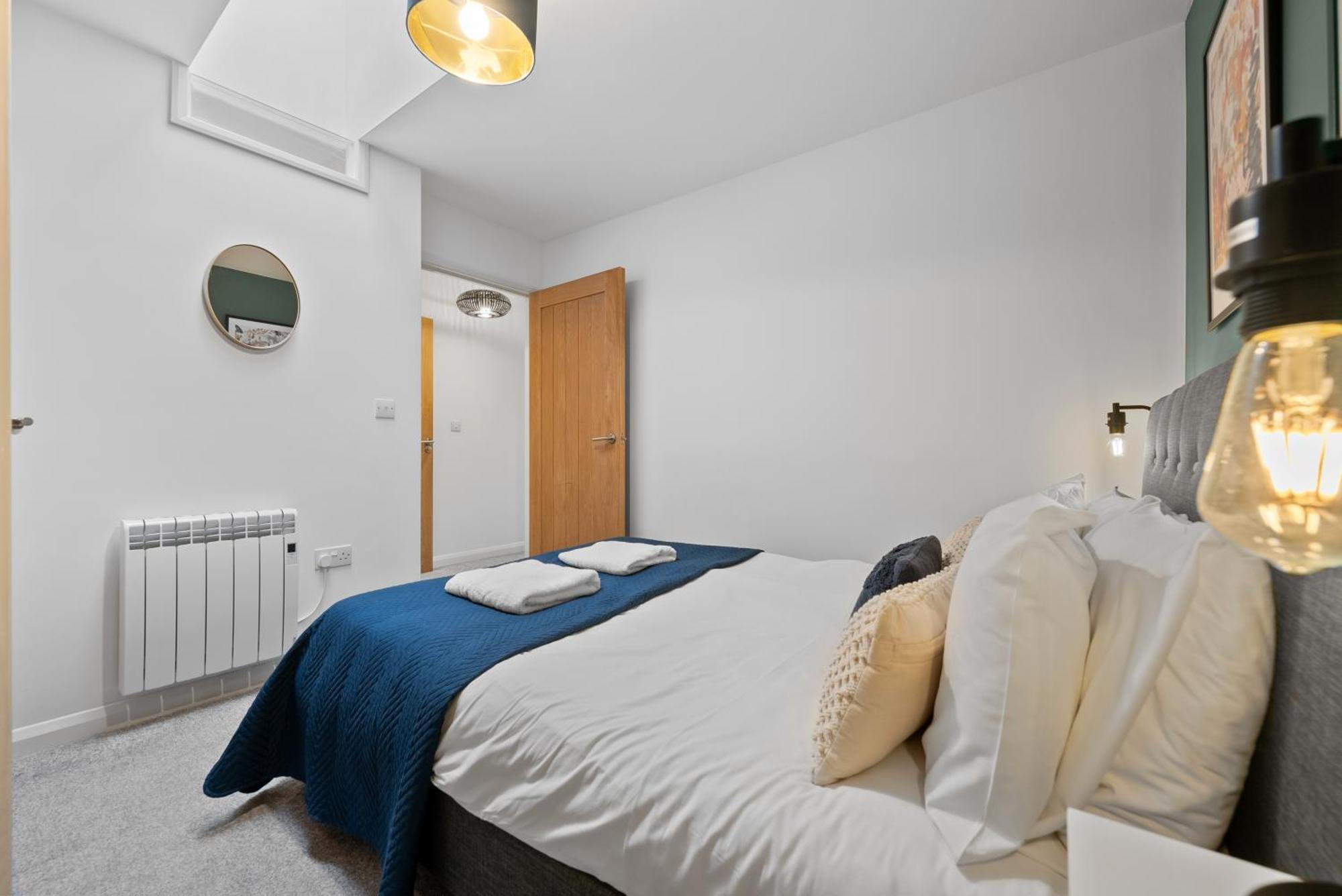 Glevum Lodge - 2 Bedroom Town Centre Apartment Cirencester Εξωτερικό φωτογραφία